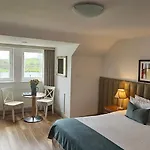 Moycarn & Marina Otel 3*