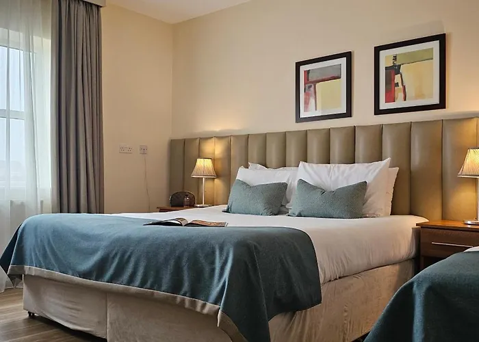 Hotel Moycarn & Marina 3*